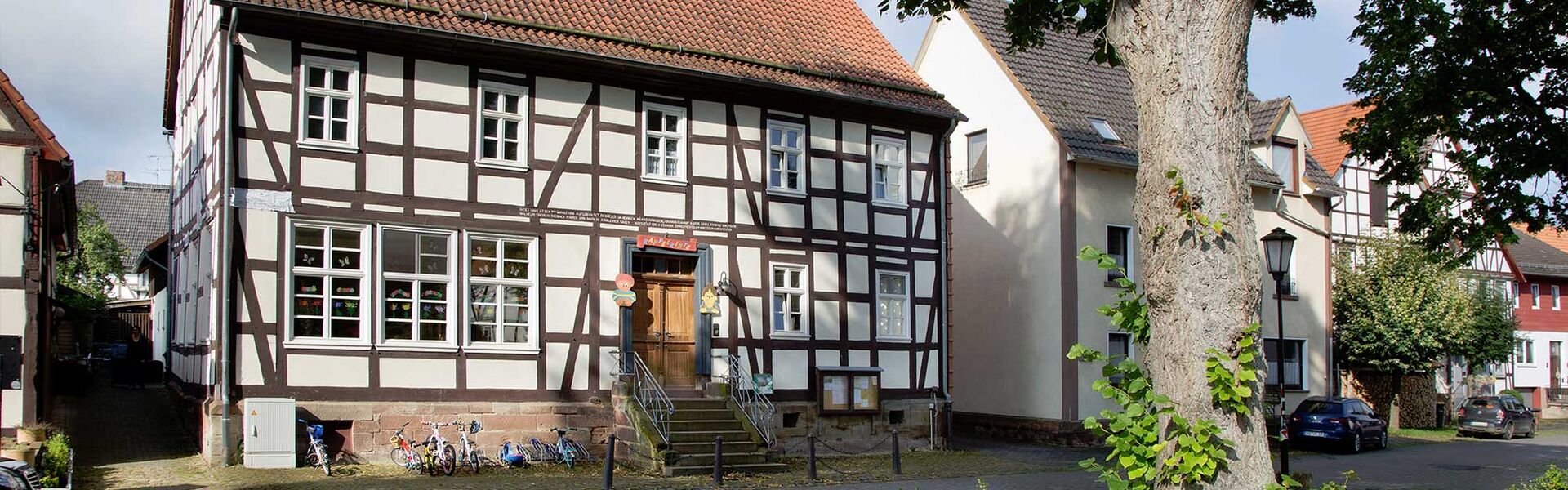 Kindertagesstätte Volkmarsen - Ehringen Aussnenansicht der Kindertagesstätte Volkmarsen - Ehringen