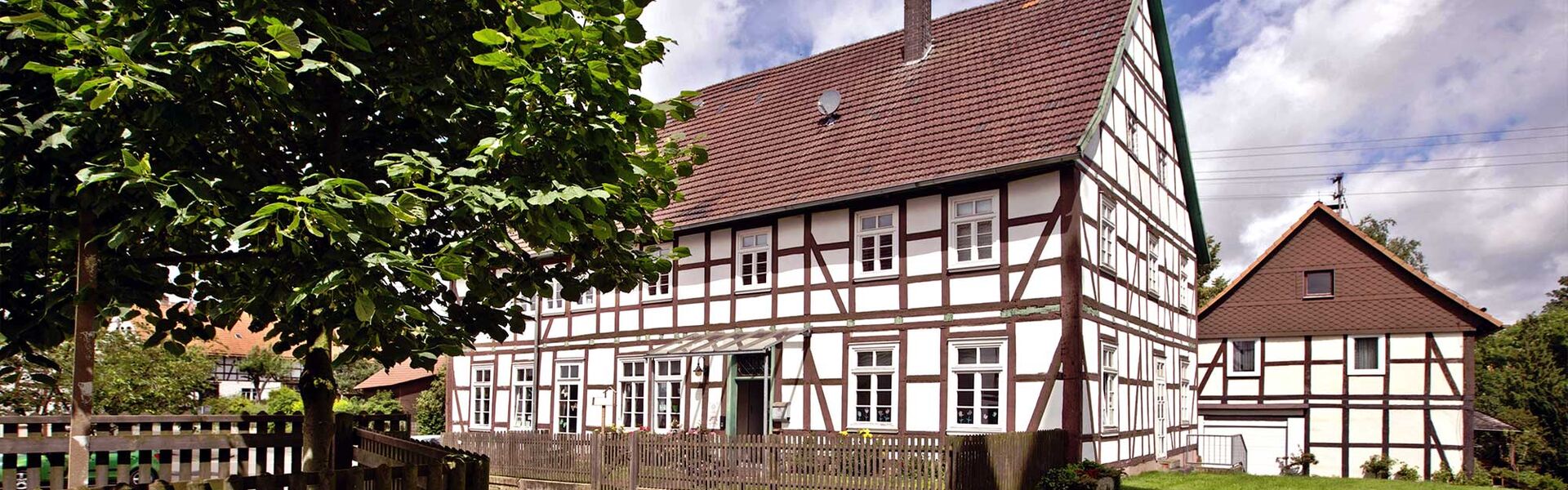 Kindertagesstätte Twistetal - Mühlhausen Aussnenansicht der Kindertagesstätte Twistetal - Mühlhausen