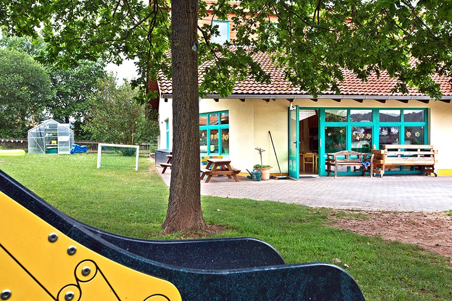 Das Außengelände der Kita Farbenfroh Außengelände Kita Farbenfroh